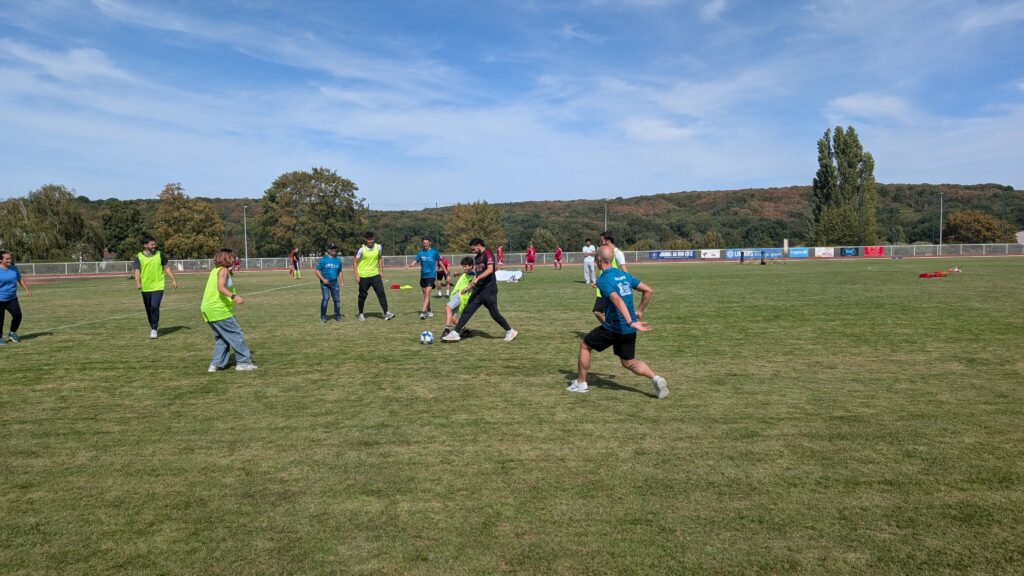 Retour sur le match caritatif au profit du Centre Hospitalier de Bligny 6 pxl 20260919 114551930.mp